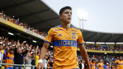 El mediocampista argentino Juan Brunetta da su opinión sobre el estado actual de Tigres UANL y su compromiso con la afición
