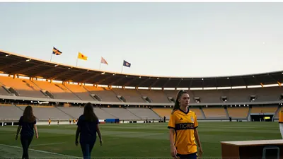 La esposa de Ángel Correa, Sabrina Di Marzo, denunció amenazas a sus hijas tras la salida del argentino de Tigres UANL
