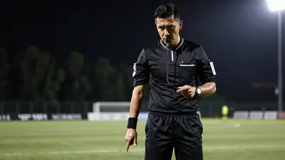 Tigres UANL sufre derrota 3-2 ante Querétaro y exárbitro Francisco Chacón critica el arbitraje de Katia Itzel, generando...
