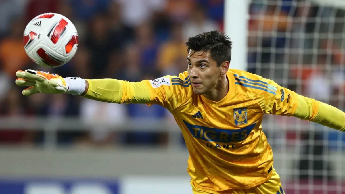 Rodrigo Aguirre anotó el gol del empate tras un penal atajado por Nahuel Guzmán, en un partido que deja a Tigres en el...