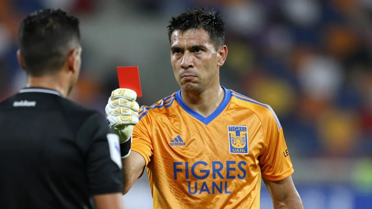 Nahuel Guzmán, un portero de renombre en la Liga MX, ha enfrentado múltiples sanciones disciplinarias desde que se unió a...